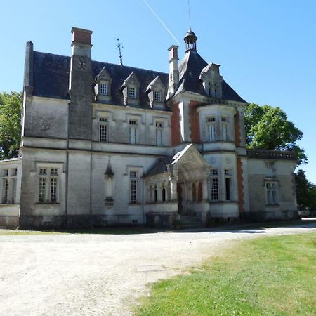 Chateau De La Redortiere Bed & Breakfast Mouzon  Bagian luar foto