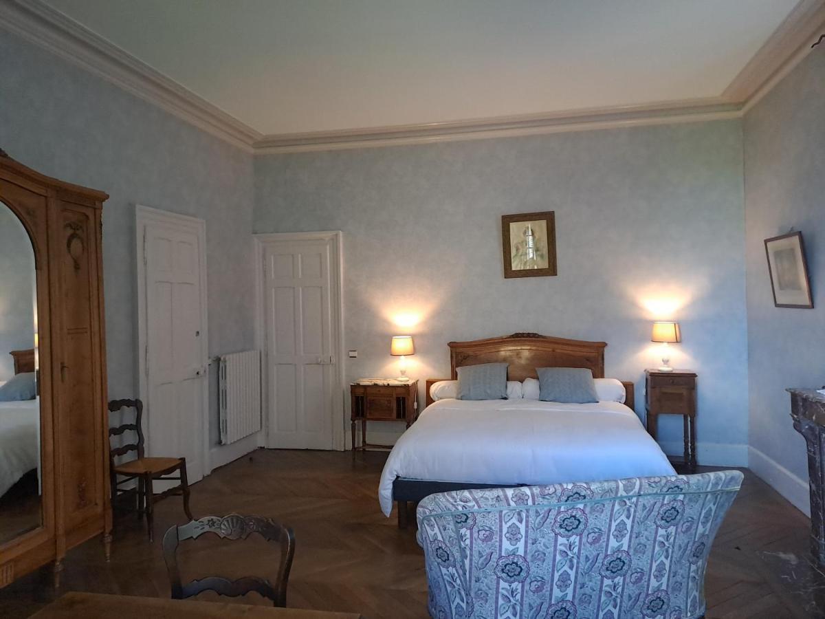 Chateau De La Redortiere Bed & Breakfast Mouzon  Bagian luar foto